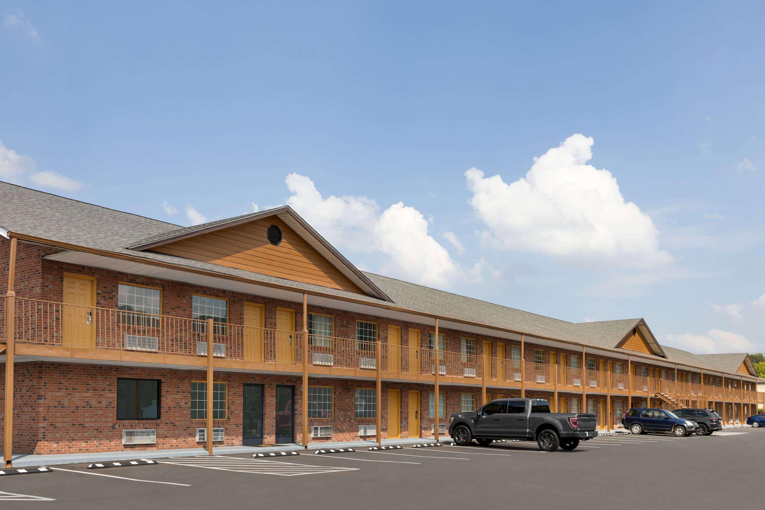 Super 8 By Wyndham Whites Creek/ Nashville Nw Area Bagian luar foto